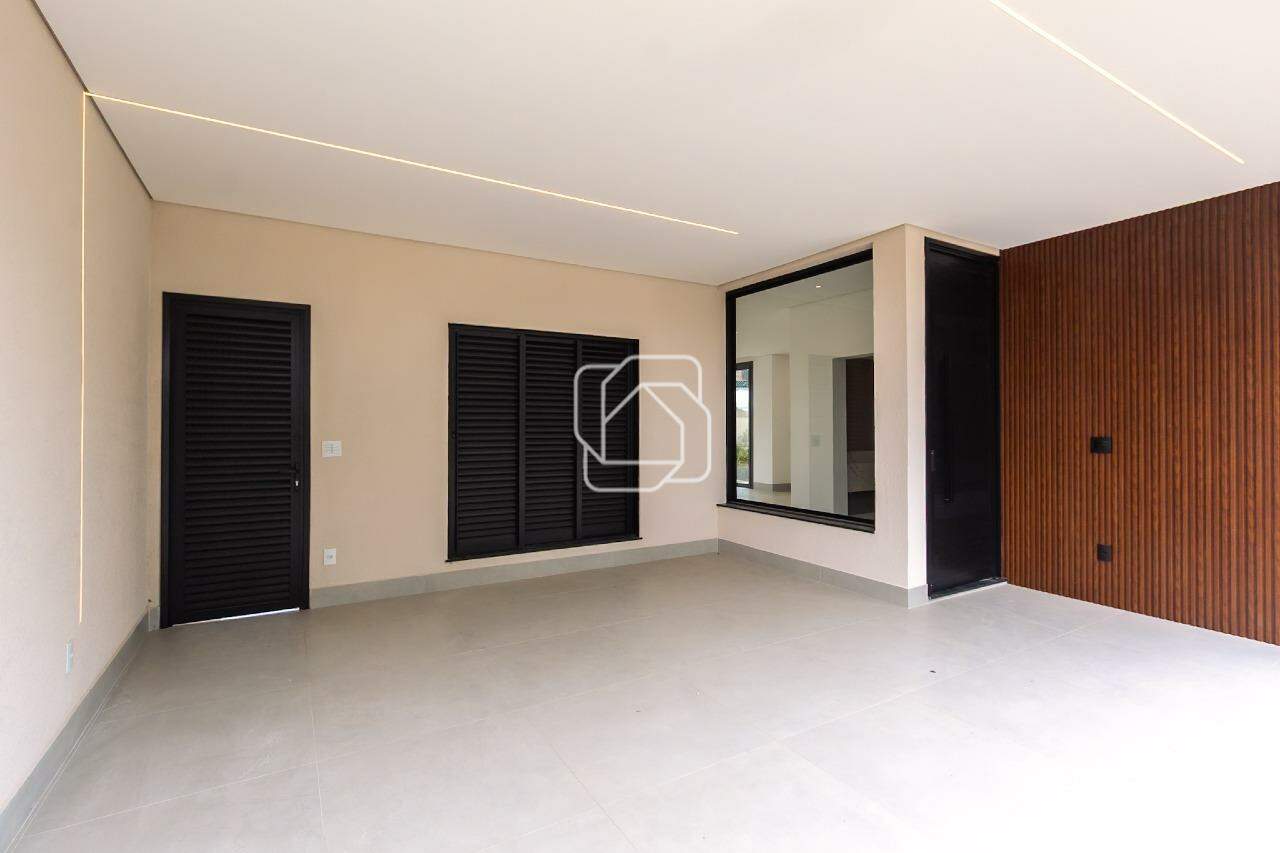 Casa de Condomínio à venda em Indaiatuba - SP - Jardim Villa Sapezal: Garagem