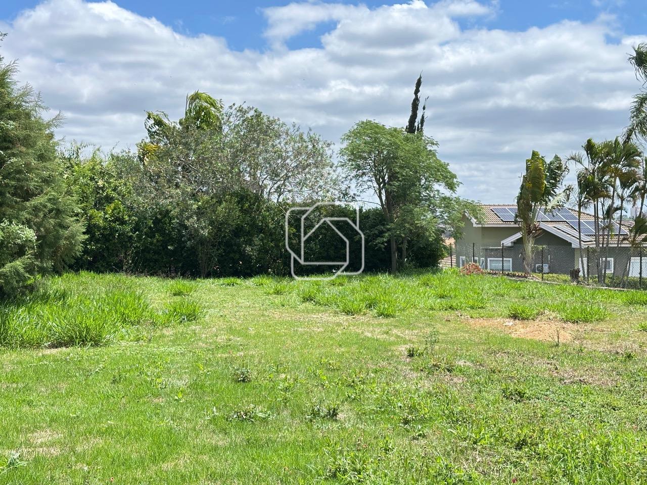 Terreno à venda em Itu - SP - Condomínio Campos de Santo Antônio: 