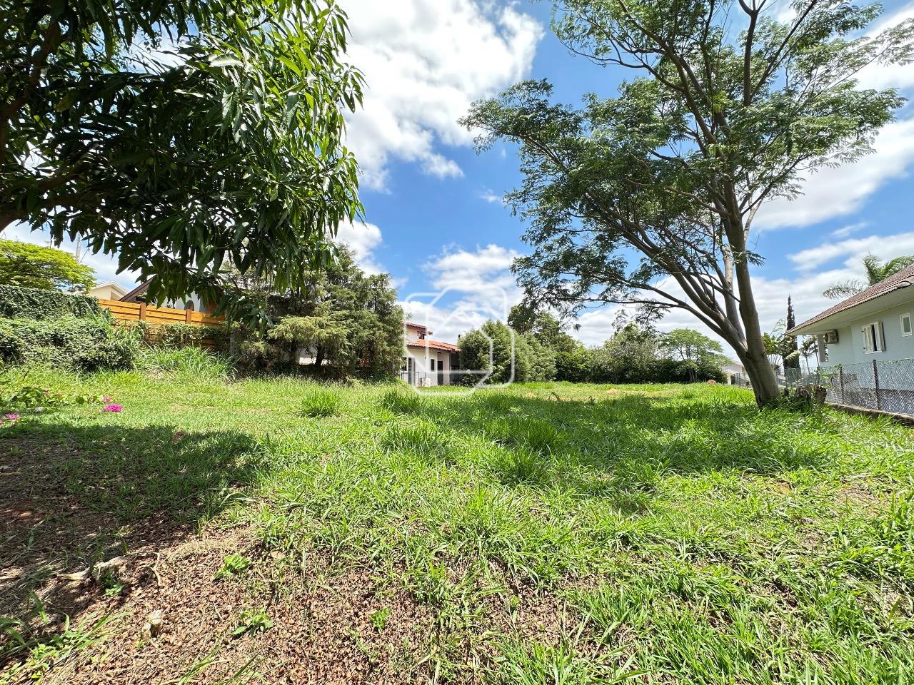 Terreno à venda em Itu - SP - Condomínio Campos de Santo Antônio: 