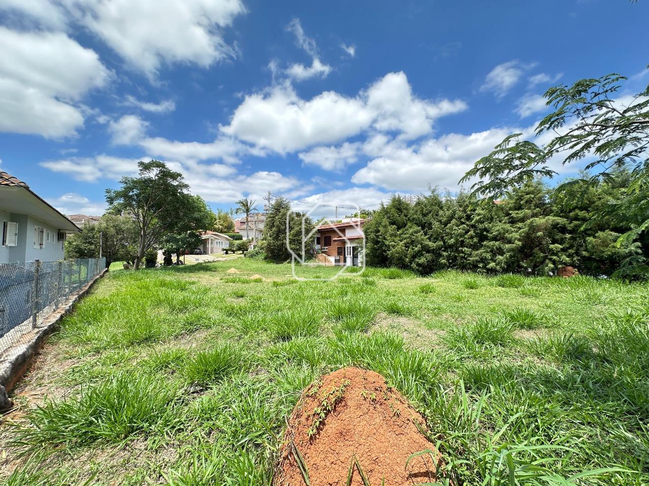 Terreno à venda em Itu - SP - Condomínio Campos de Santo Antônio: 