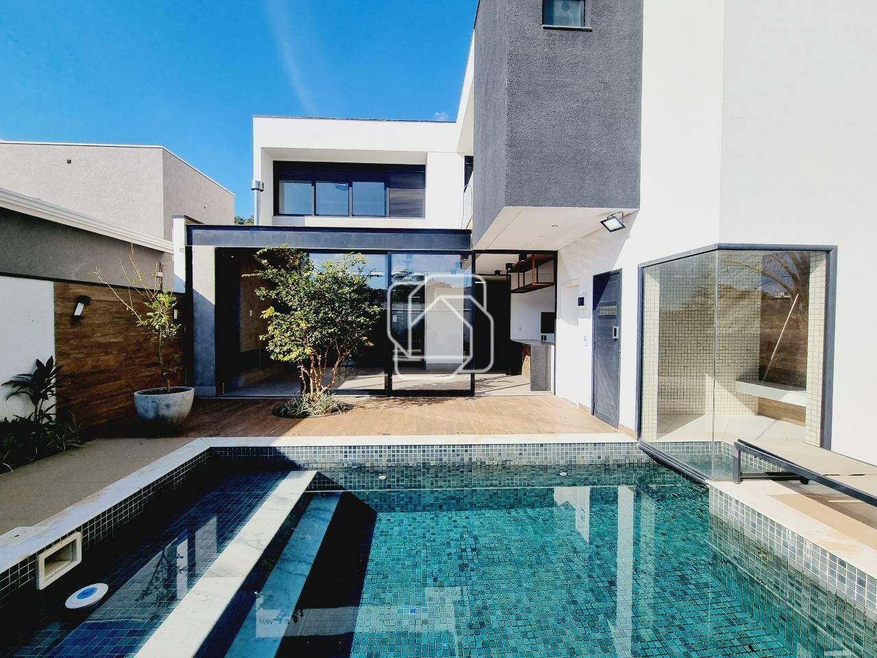 Casa de Condomínio à venda em Indaiatuba - SP - Residencial Duas Marias: Área da piscina