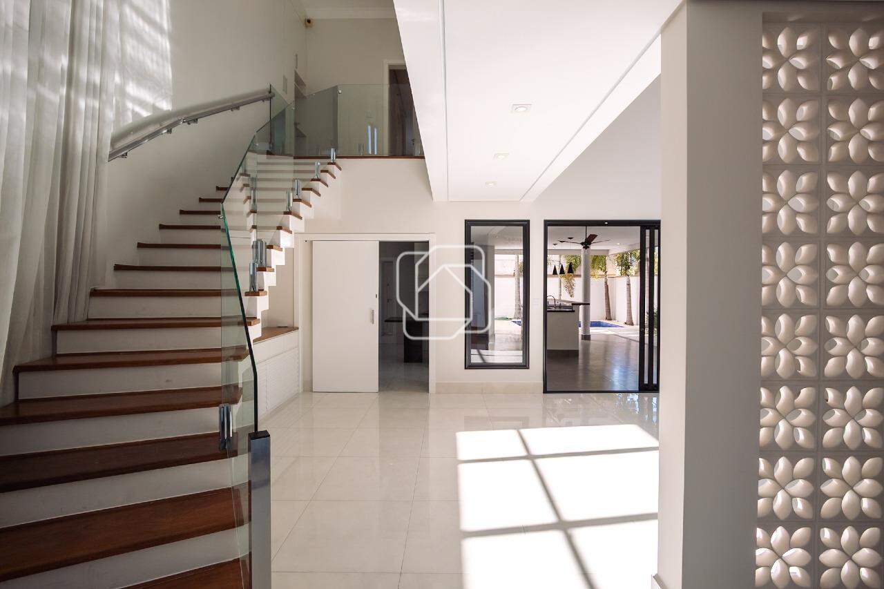 Casa de Condomínio à venda em Indaiatuba - SP - Jardim Residencial Maria Dulce: Escada