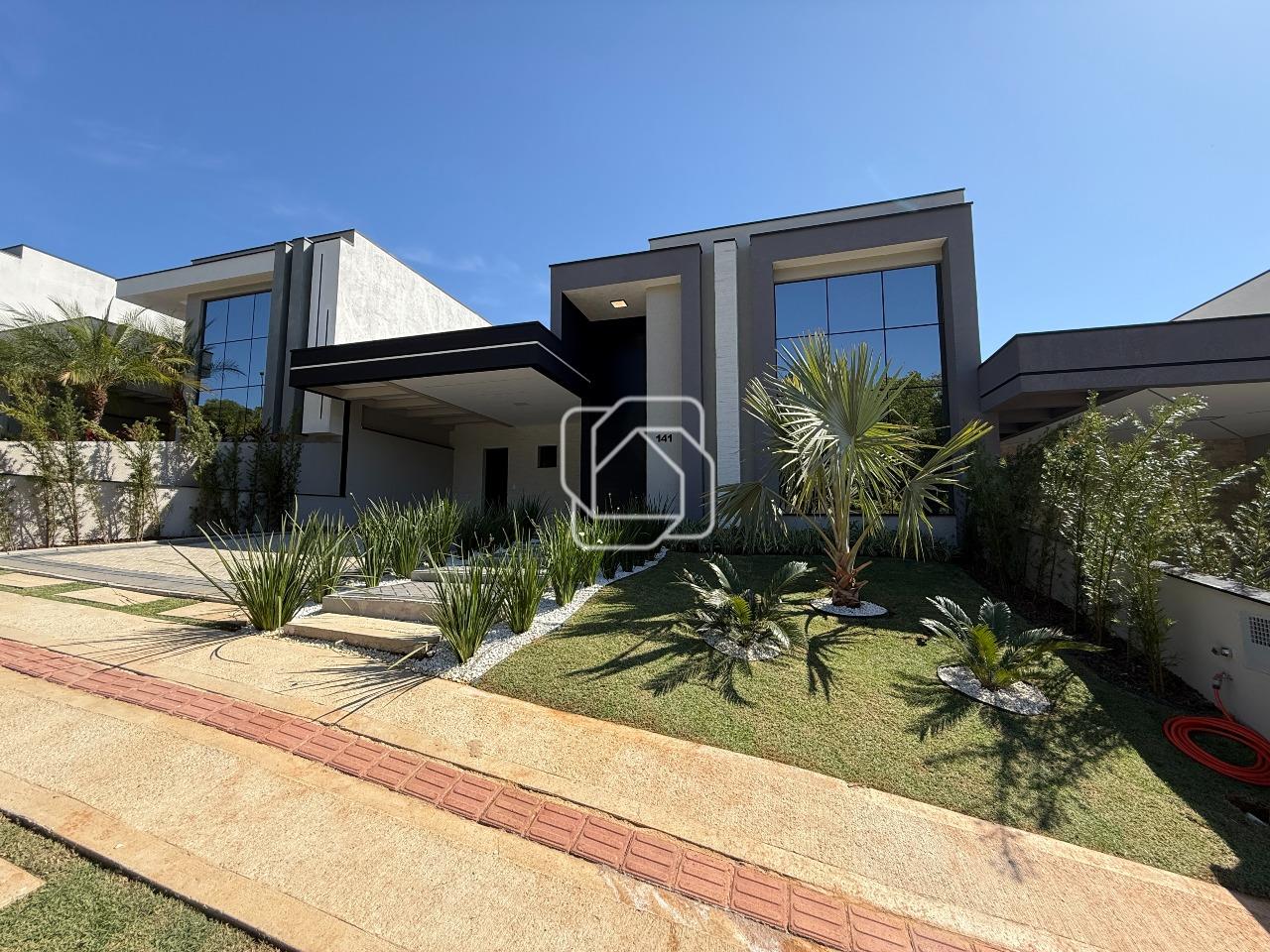 Casa de Condomínio à venda em Indaiatuba - SP - Residencial London Park: Fachada