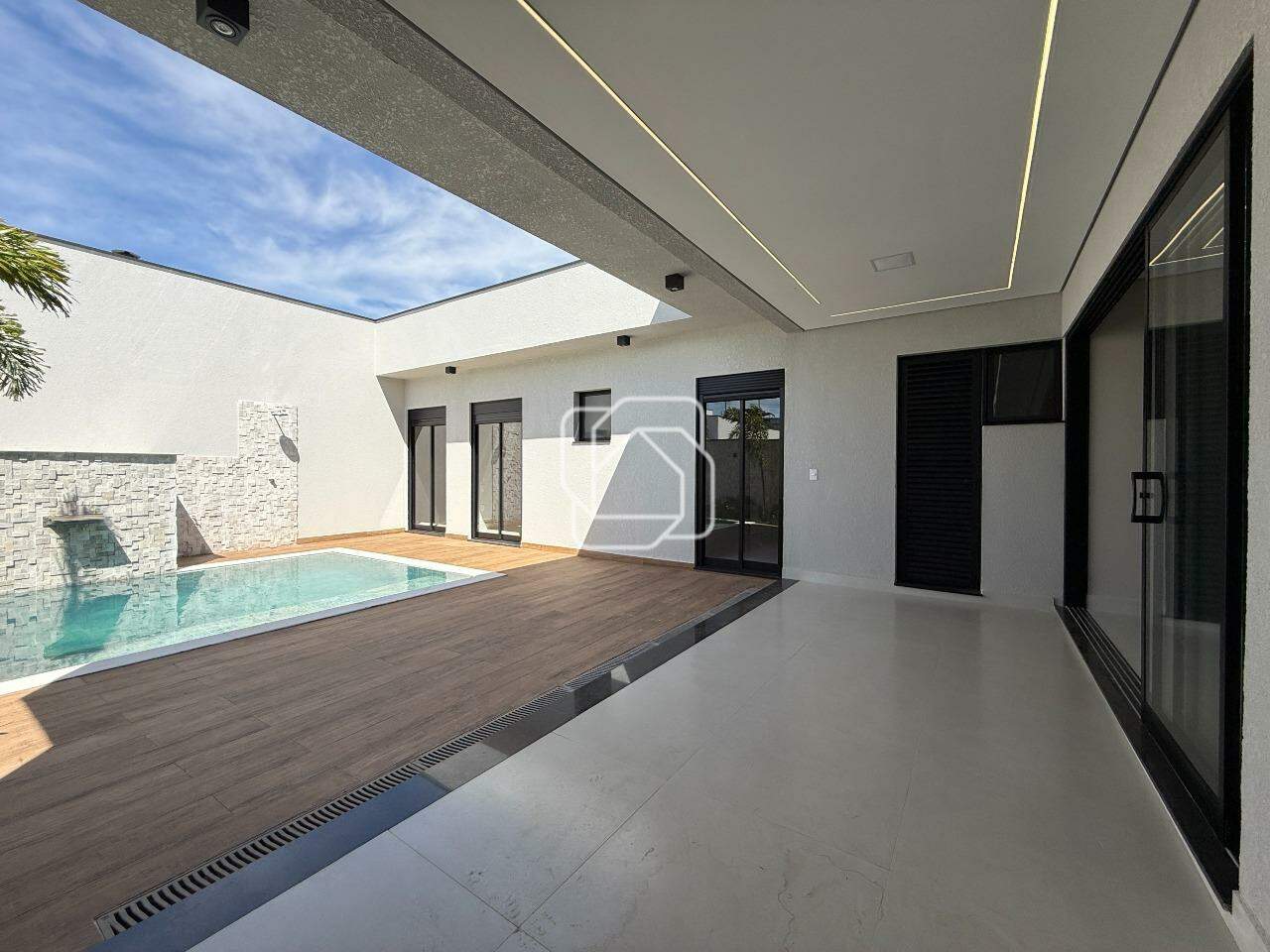 Casa de Condomínio à venda em Indaiatuba - SP - Residencial London Park: Área externa