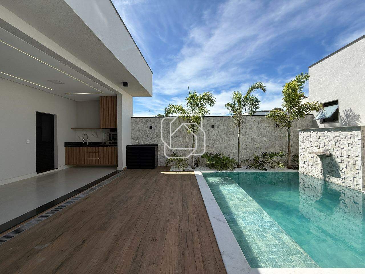 Casa de Condomínio à venda em Indaiatuba - SP - Residencial London Park: Área da piscina