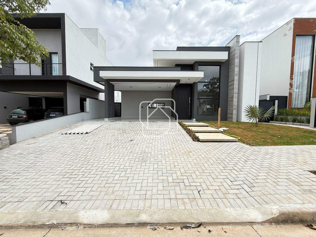 Casa de Condomínio à venda em Salto - SP - Portal dos Bandeirantes Salto: 