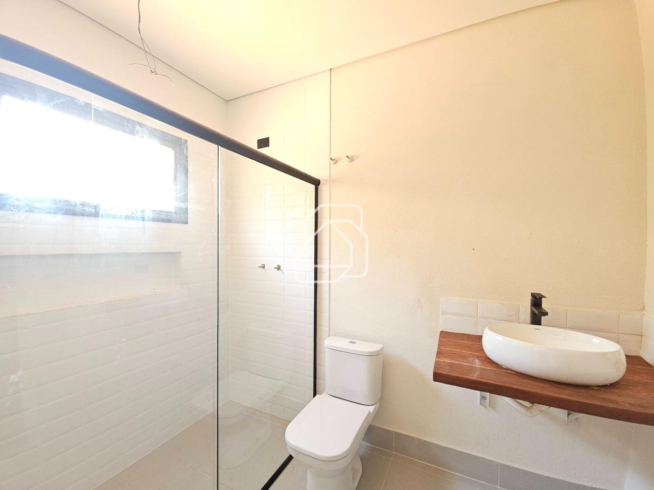 Casa de Condomínio à venda em Indaiatuba - SP - Lagos de Shanadu: Banheiro