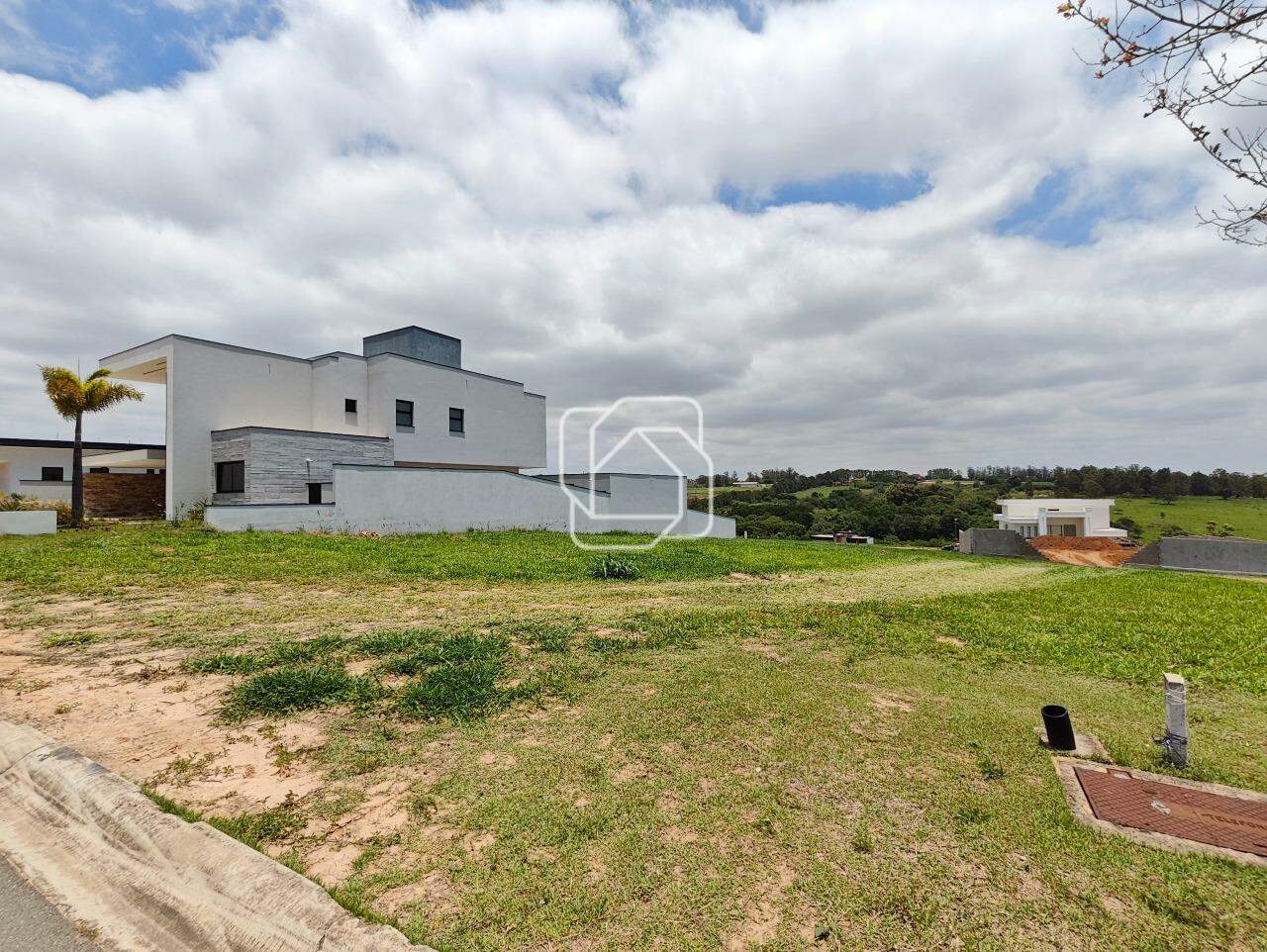 Terreno à venda em Indaiatuba - SP - Reserva Petrus: Visão geral do terreno