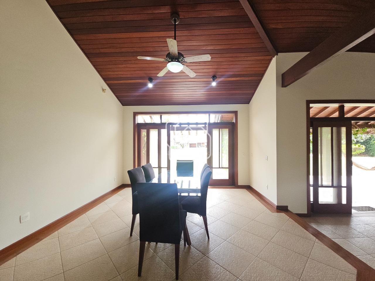 Casa de Condomínio à venda em Indaiatuba - SP - Recanto das Flores: Sala de jantar