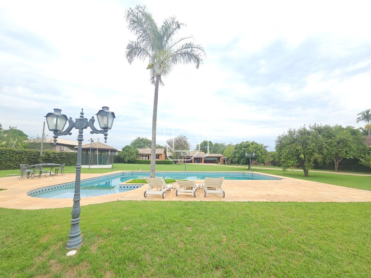 Casa de Condomínio à venda em Indaiatuba - SP - Recanto das Flores: Área da piscina
