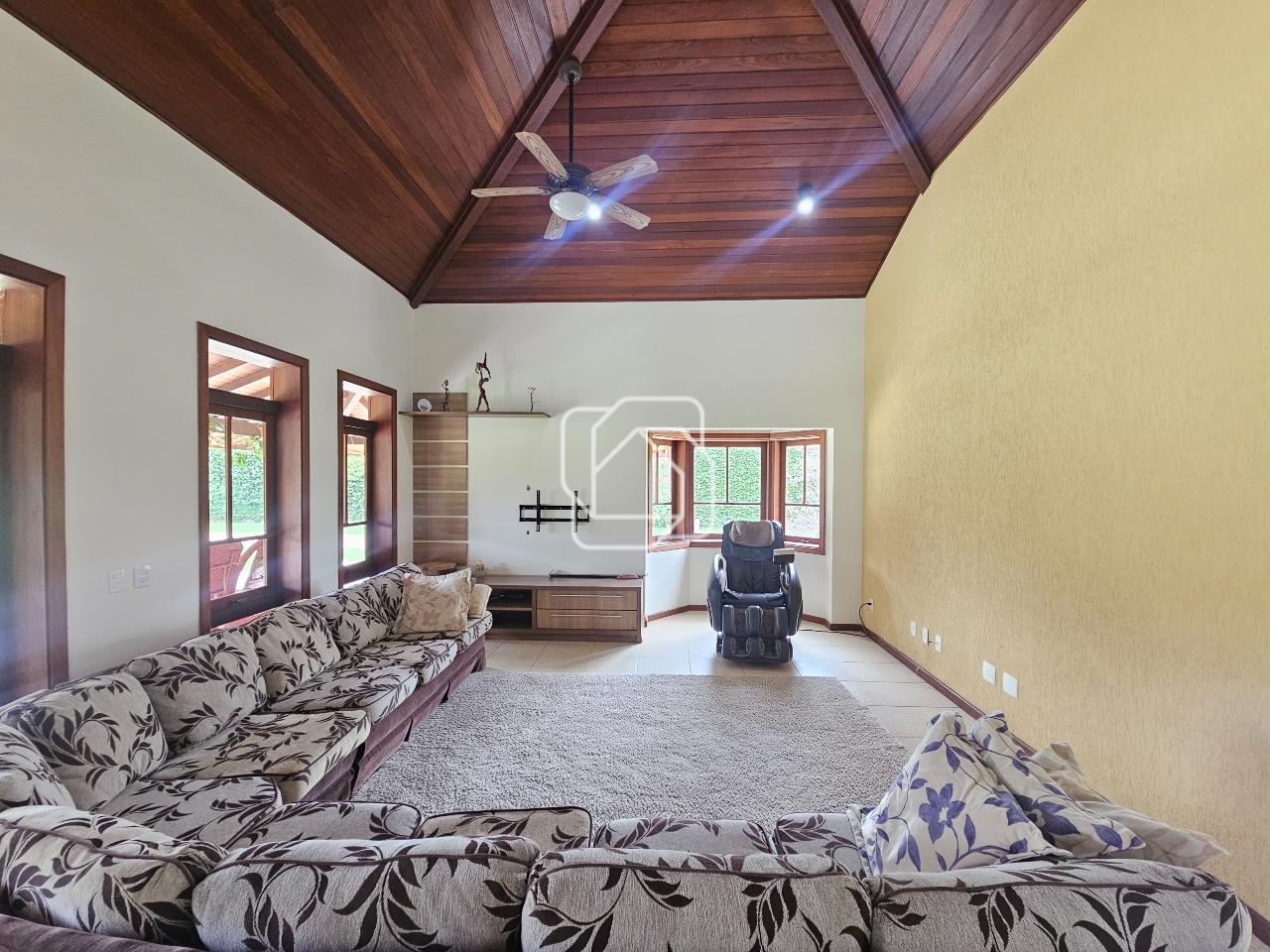 Casa de Condomínio à venda em Indaiatuba - SP - Recanto das Flores: Sala de estar