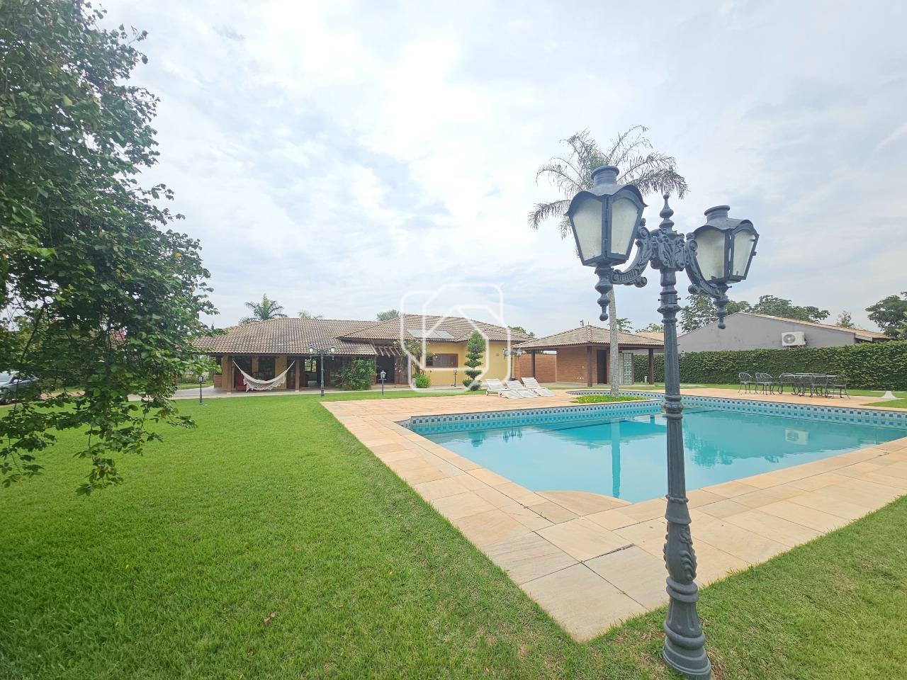 Casa de Condomínio à venda em Indaiatuba - SP - Recanto das Flores: Área da piscina