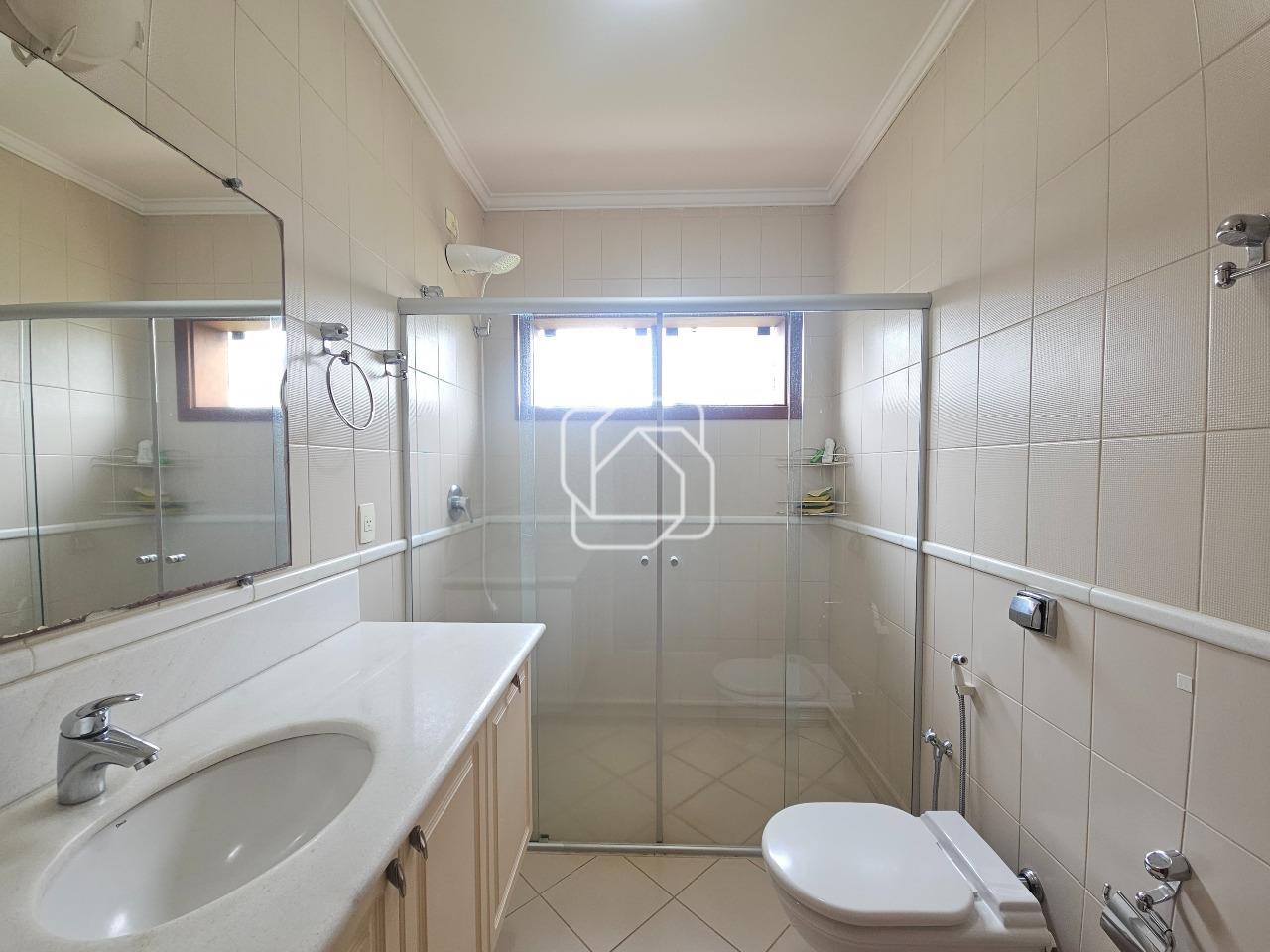 Casa de Condomínio à venda em Indaiatuba - SP - Recanto das Flores: Banheiro