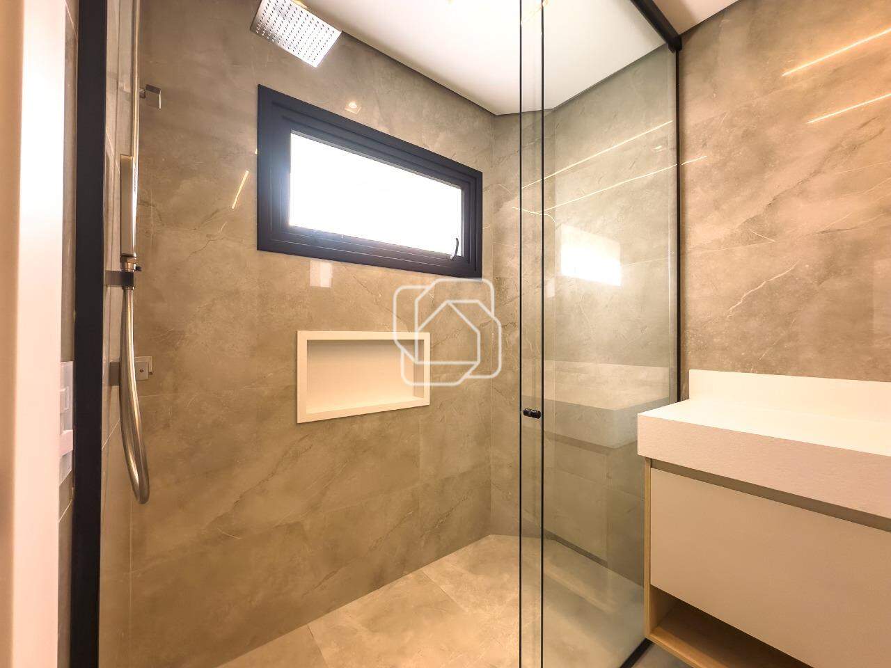 Casa de Condomínio à venda em Indaiatuba - SP - Chácara Polaris: Banheiro