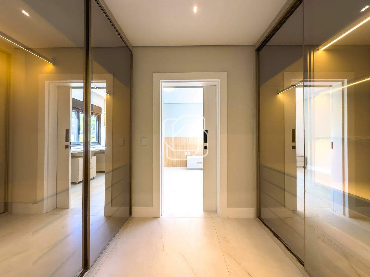 Casa de Condomínio à venda em Indaiatuba - SP - Chácara Polaris: Corredor