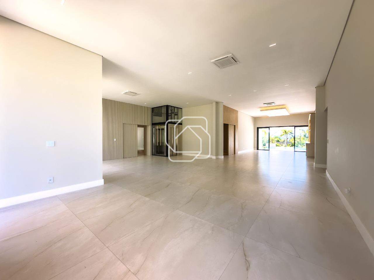 Casa de Condomínio à venda em Indaiatuba - SP - Chácara Polaris: Sala de Estar