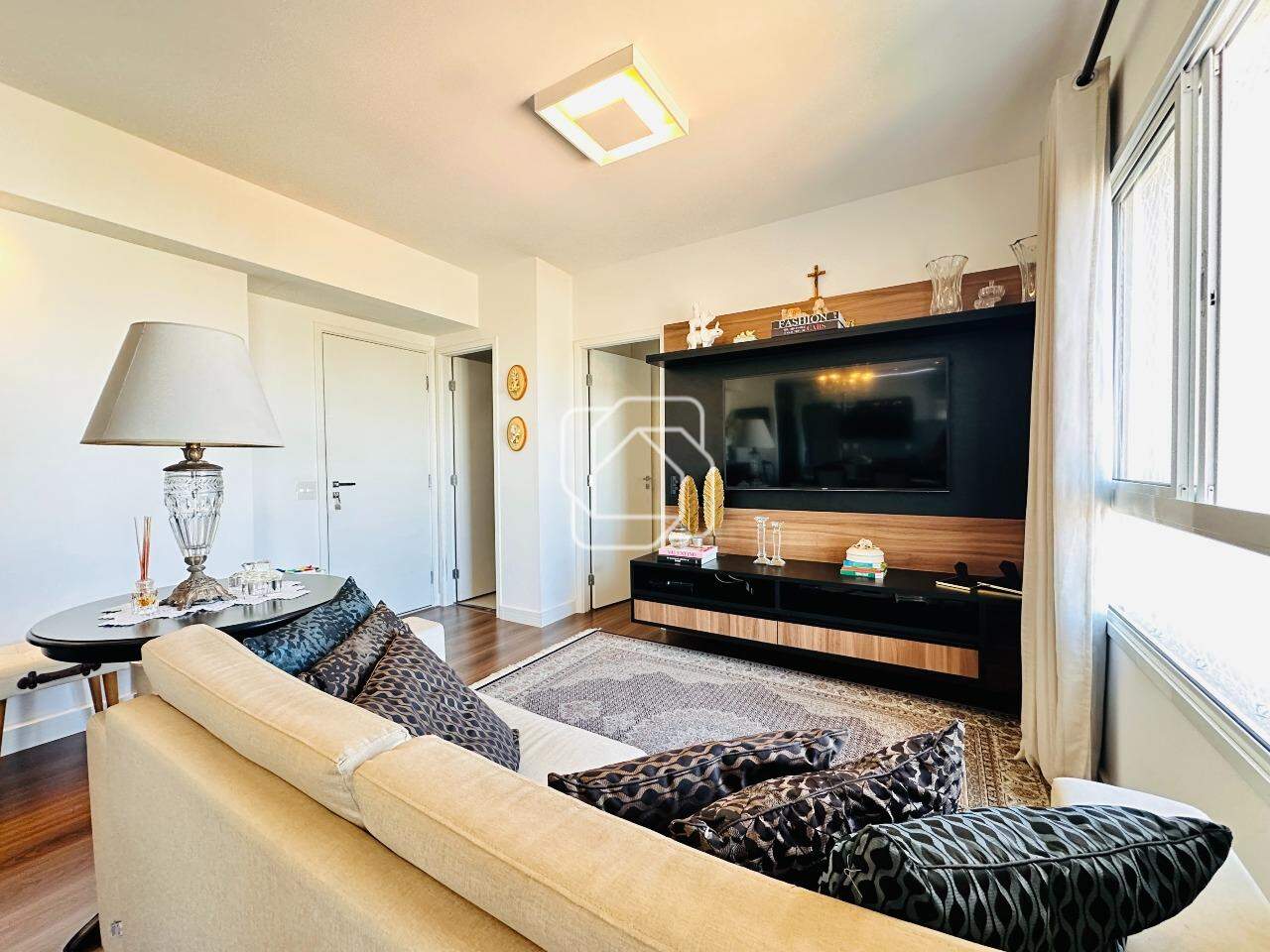 Apartamento à venda em Indaiatuba - SP - Condomínio Residencial Due: Sala de estar