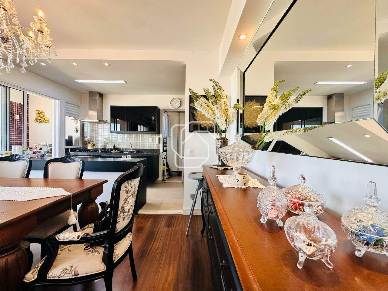 Apartamento à venda em Indaiatuba - SP - Condomínio Residencial Due: Sala de jantar