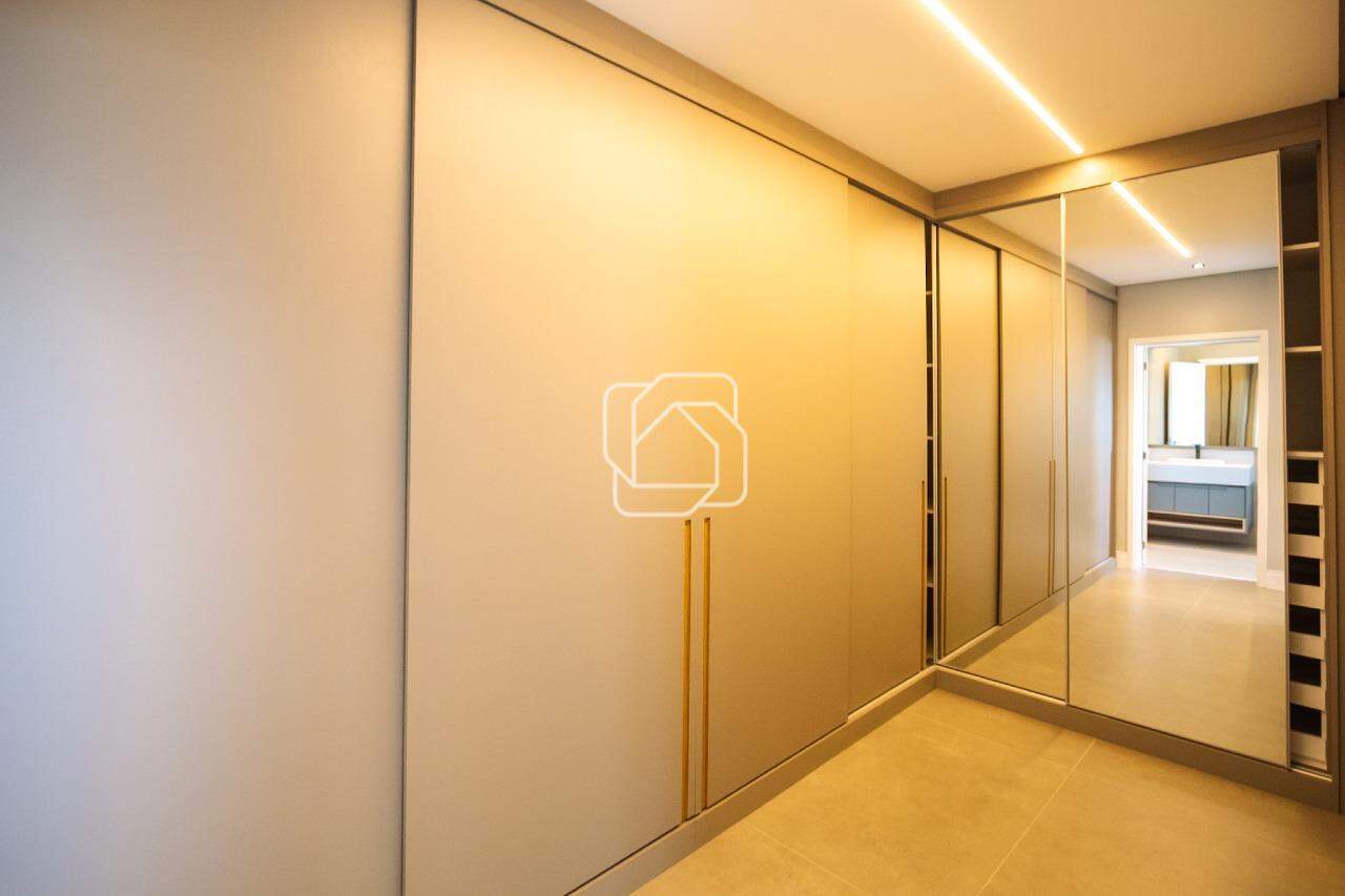 Casa de Condomínio à venda em Indaiatuba - SP - Parque Villa dos Pinheiros: Closet