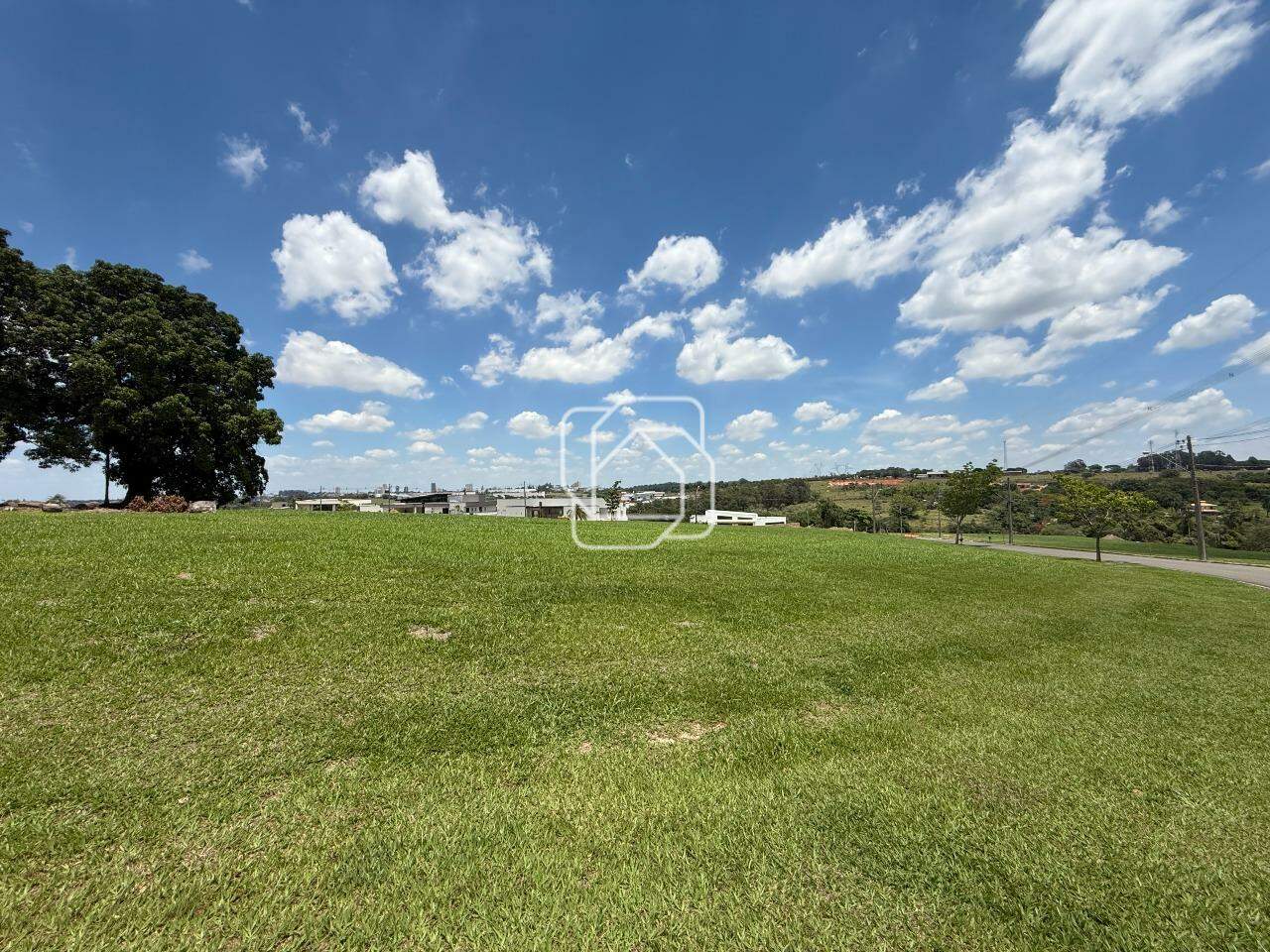 Terreno à venda em Indaiatuba - SP - Jardins do Golfe Residencial Indaiatuba: Visão geral do terreno