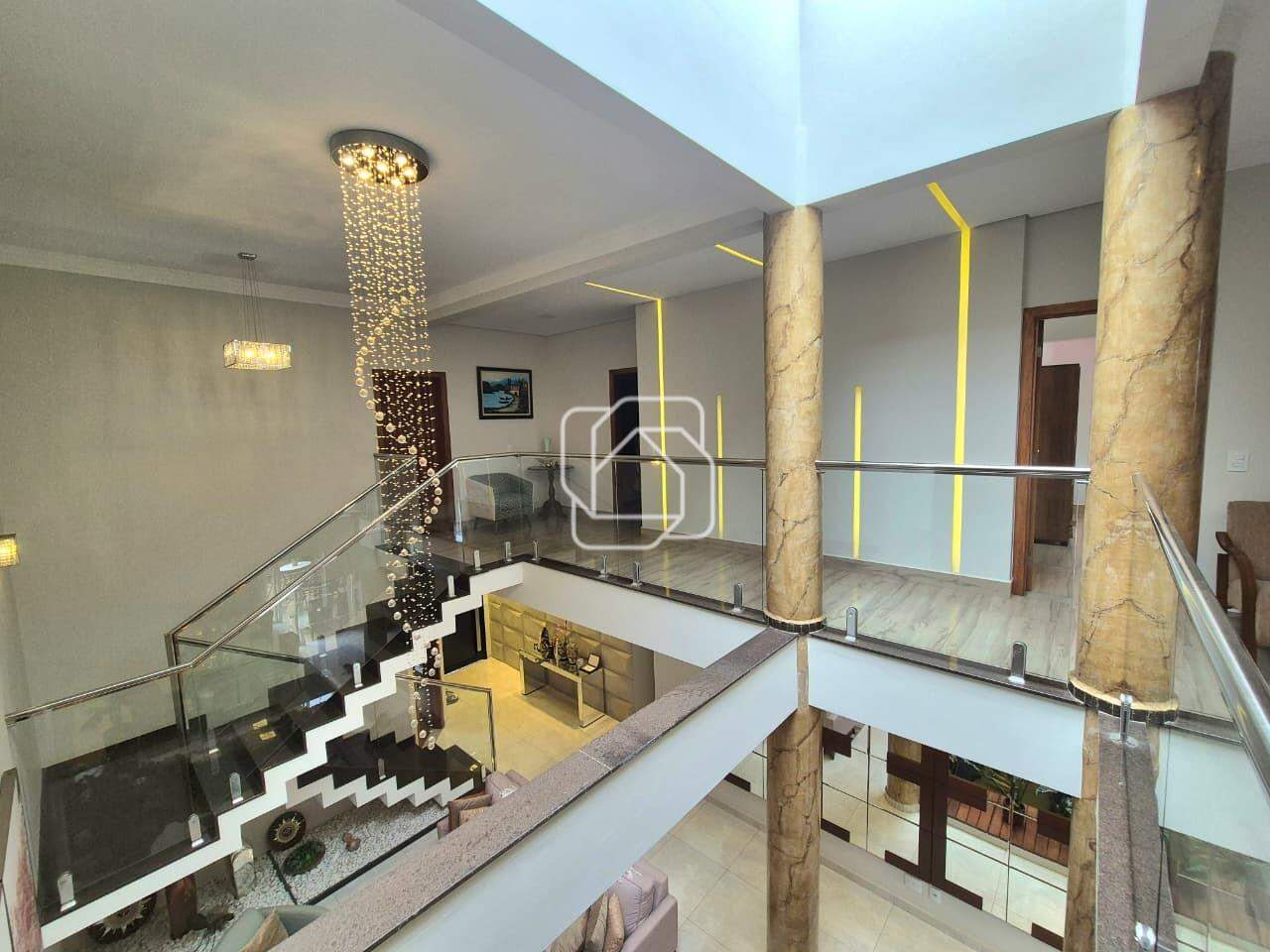 Casa de Condomínio à venda em Indaiatuba - SP - Jardim Esplendor: Escadas