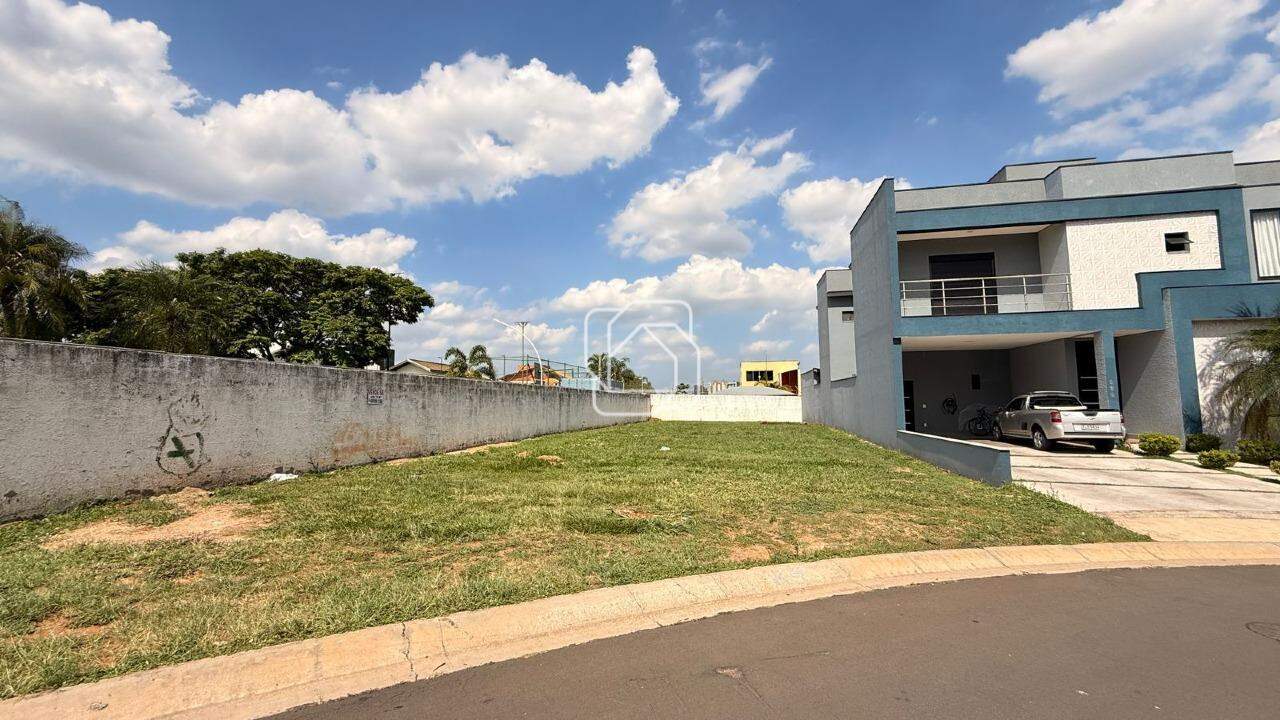 Terreno à venda em Indaiatuba - SP - Jardim Residencial Dona Lucilla: Visão geral do terreno