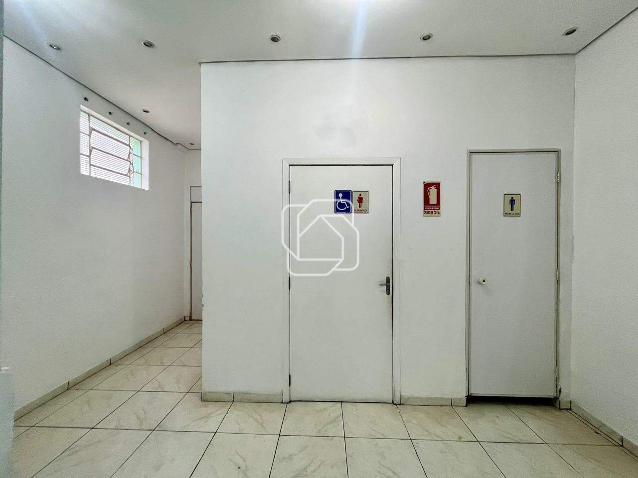 Salão e Lojas para aluguel em Itu - SP - Centro: