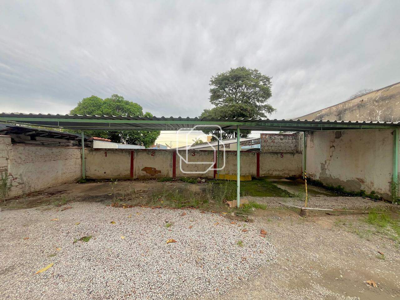 Salão e Lojas para aluguel em Itu - SP - Centro: