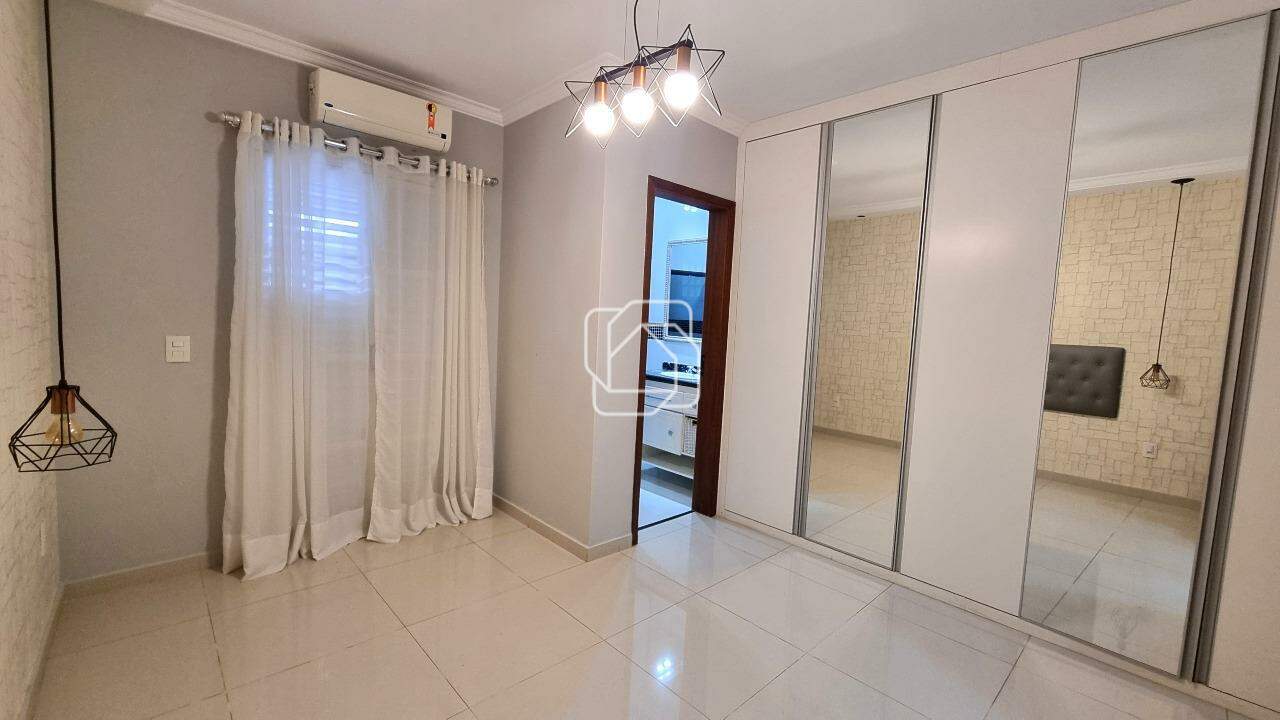 Casa de Condomínio à venda em Indaiatuba - SP - Jardim Vila Paradiso: Dormitório 