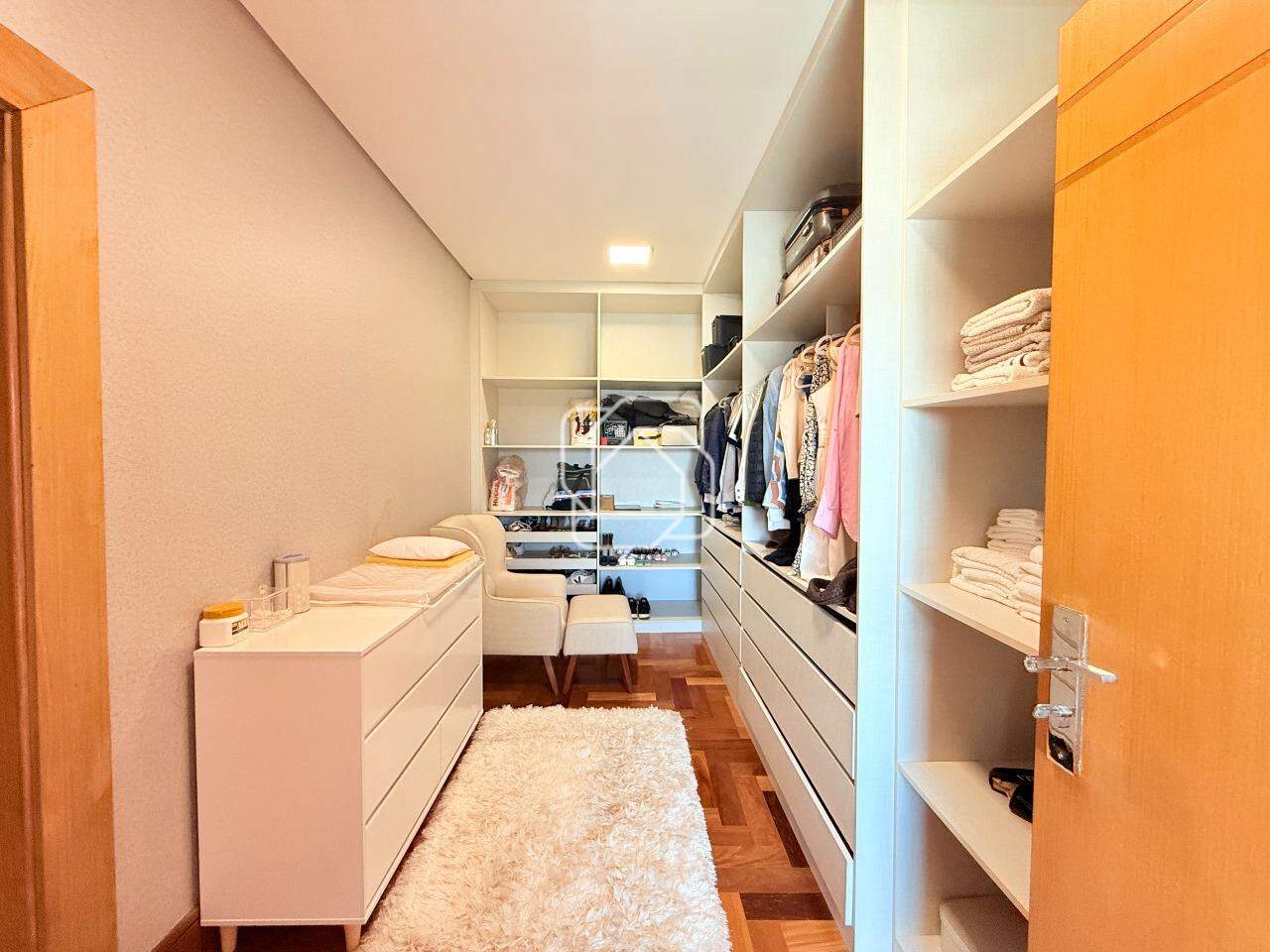 Casa de Condomínio à venda em Indaiatuba - SP - Helvetia Park: Closet