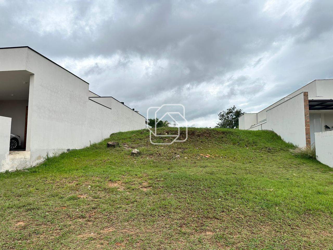 Terreno à venda em Itu - SP - Condomínio Villas do Golfe: 