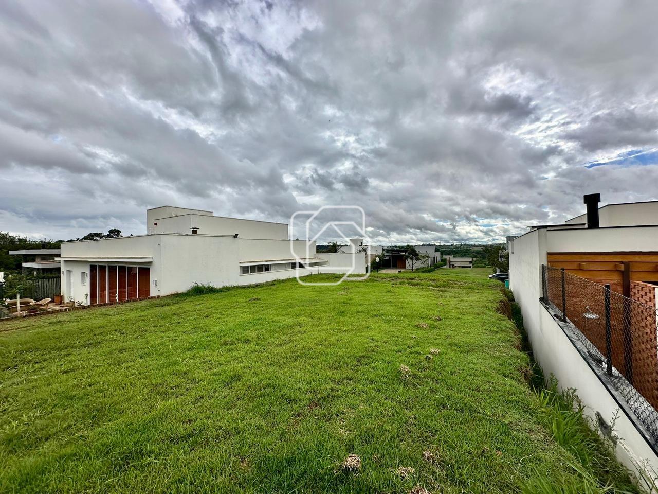 Terreno à venda em Itu - SP - Condomínio Villas do Golfe: