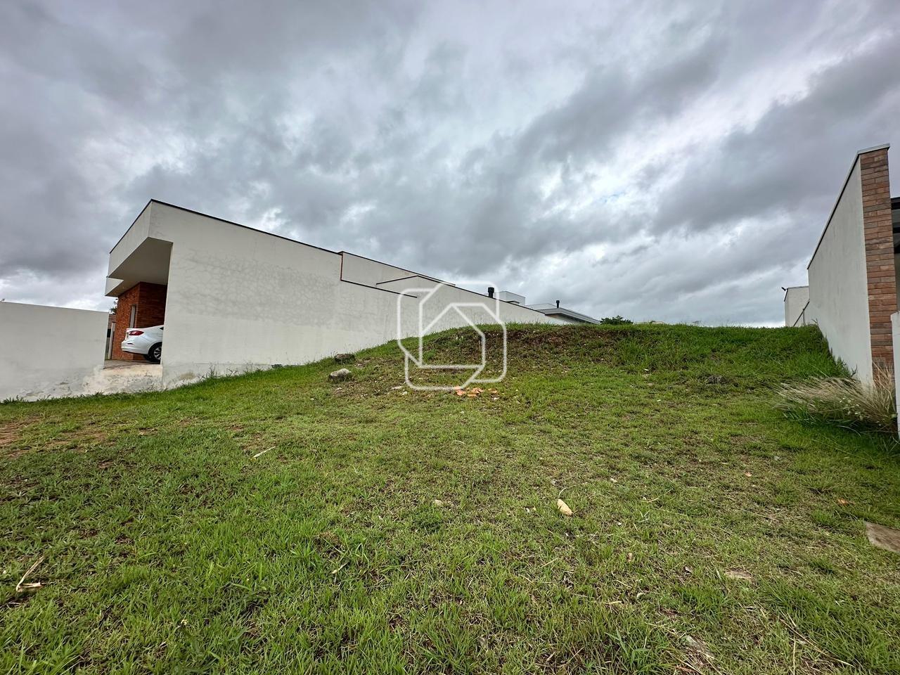 Terreno à venda em Itu - SP - Condomínio Villas do Golfe: