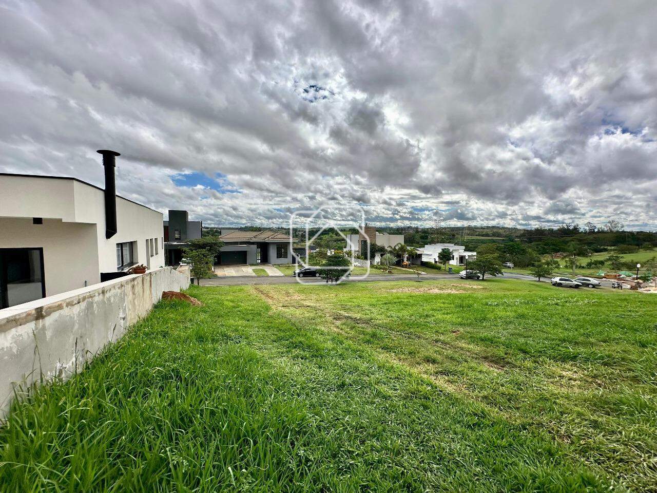 Terreno à venda em Itu - SP - Condomínio Villas do Golfe: 