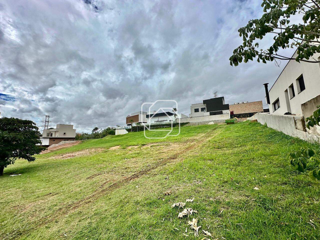 Terreno à venda em Itu - SP - Condomínio Villas do Golfe: 