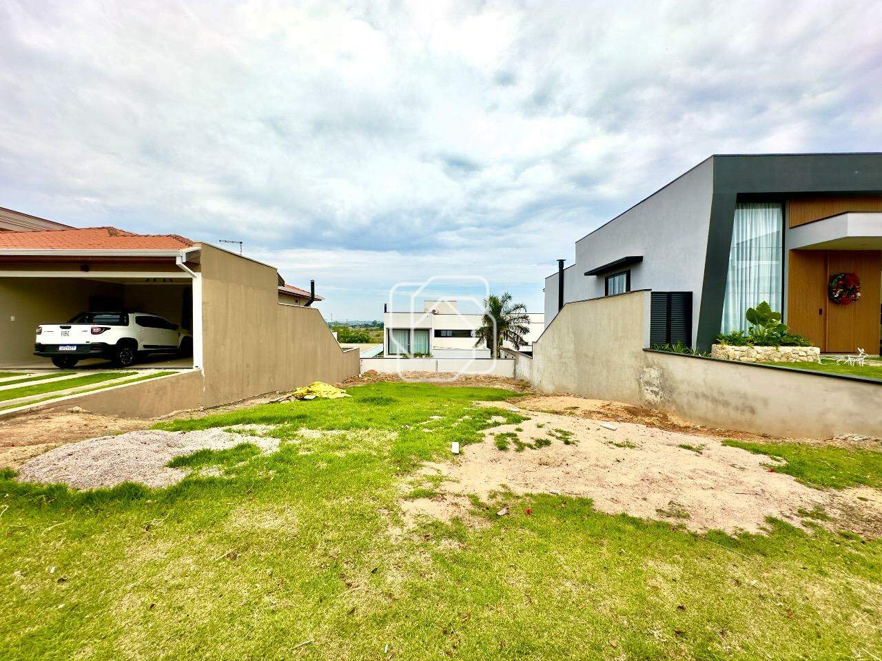 Terreno à venda em Salto - SP - Residencial Central Parque: