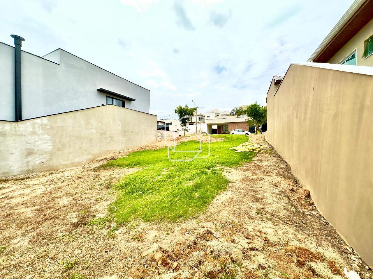Terreno à venda em Salto - SP - Residencial Central Parque:
