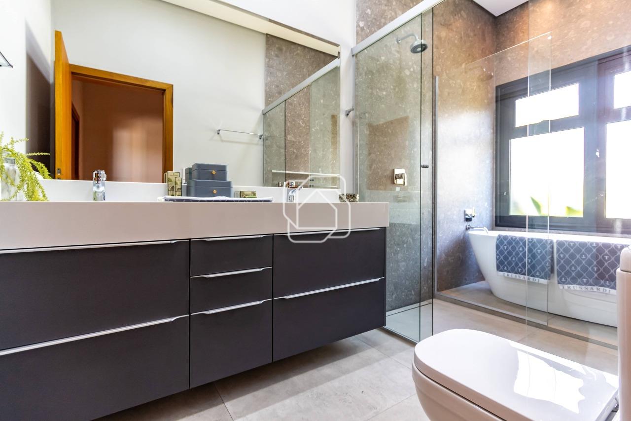 Casa de Condomínio para aluguel em Indaiatuba - SP - Helvetia Country: Banheiro