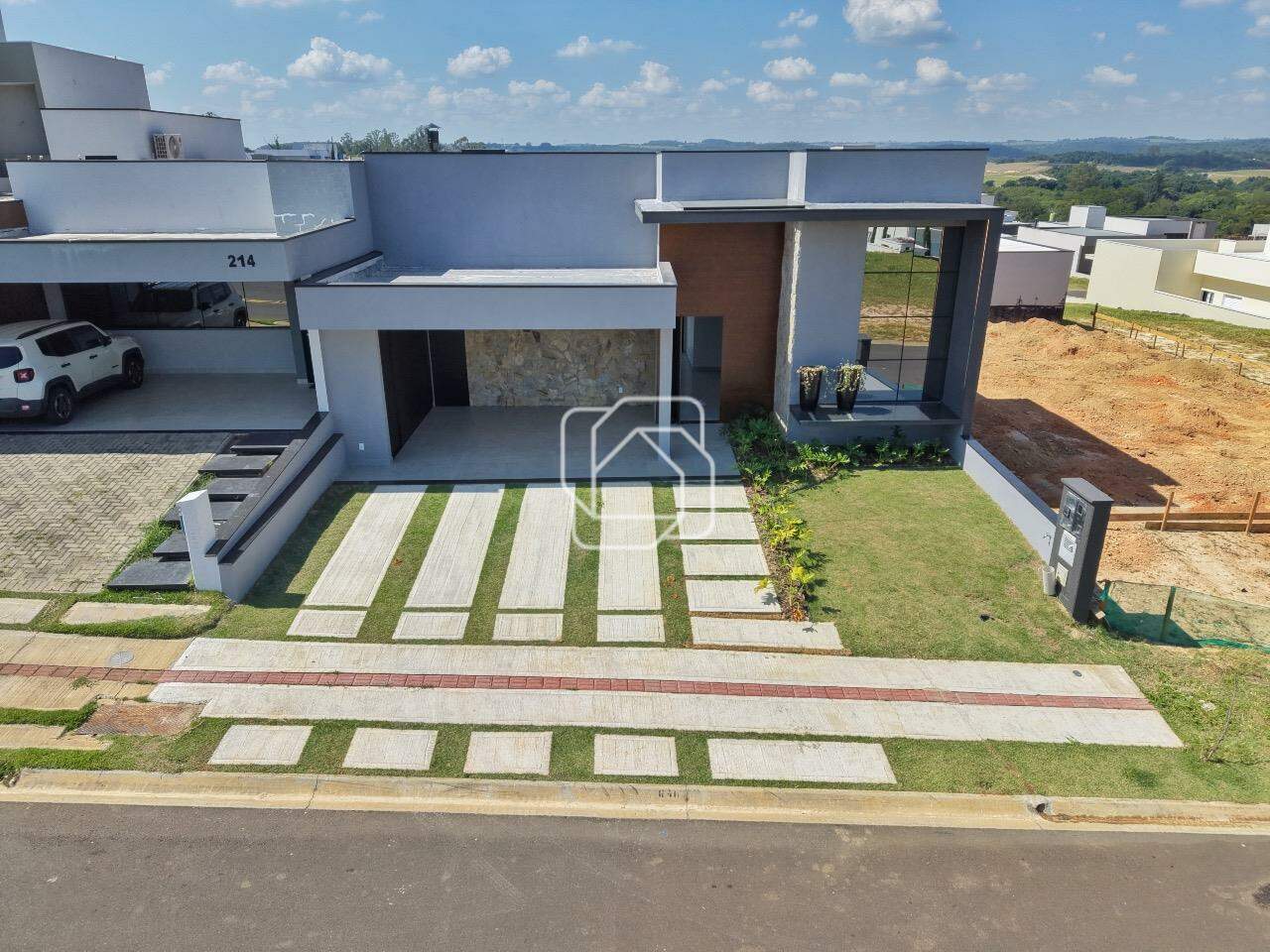 Casa de Condomínio à venda em Indaiatuba - SP - Residencial London Park: Fachada