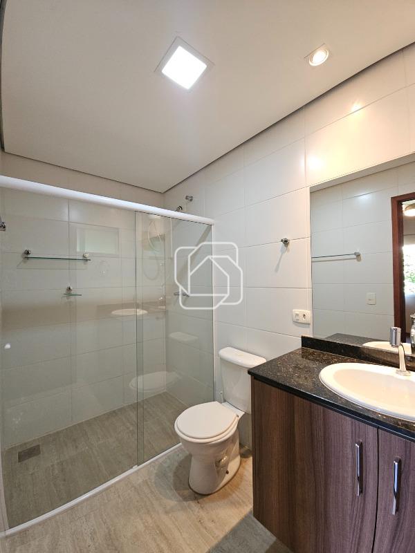 Casa de Condomínio à venda em Indaiatuba - SP - Terras de Itaici: Banheiro