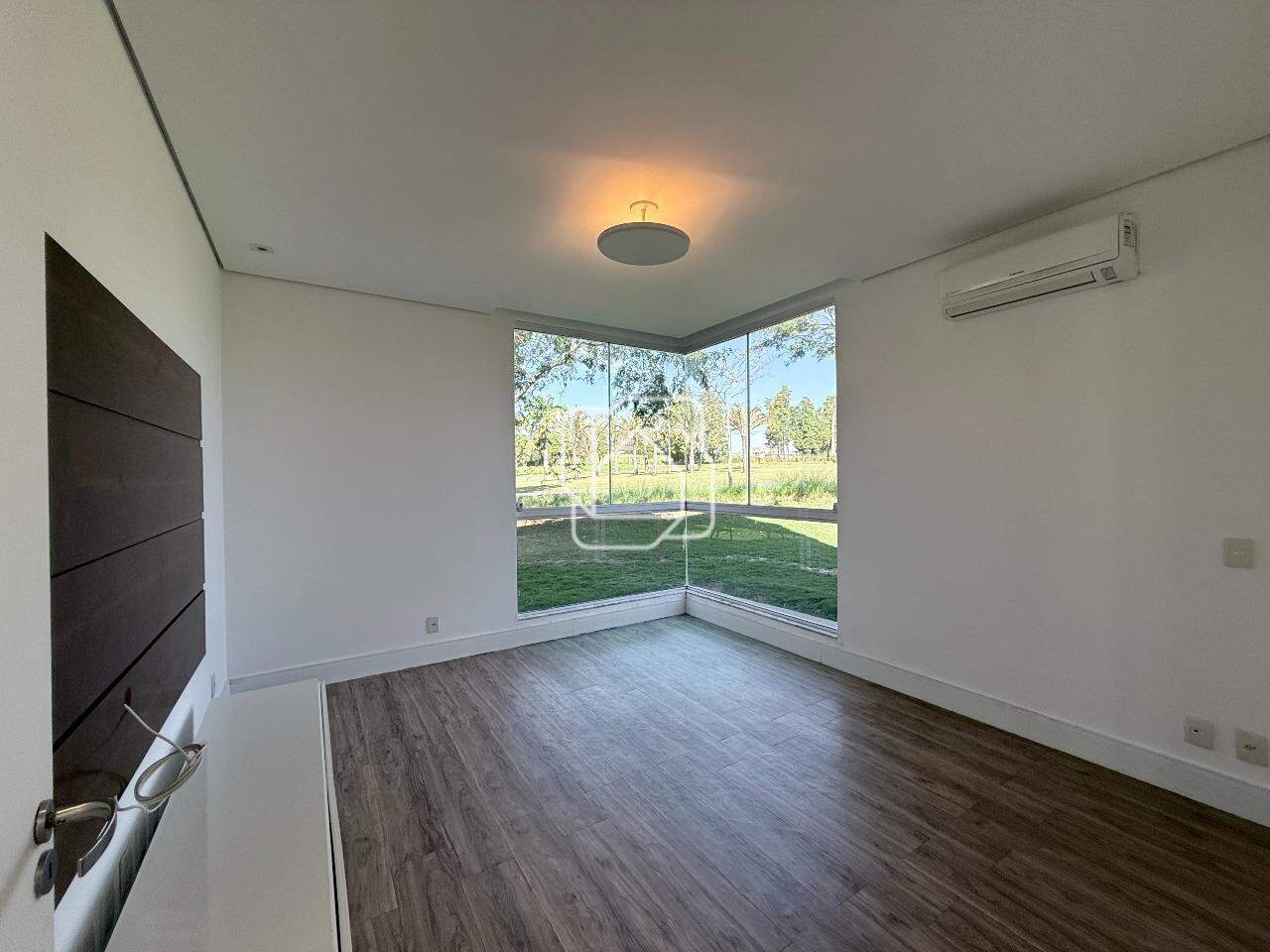 Casa de Condomínio à venda em Salto - SP - Haras Paineiras: