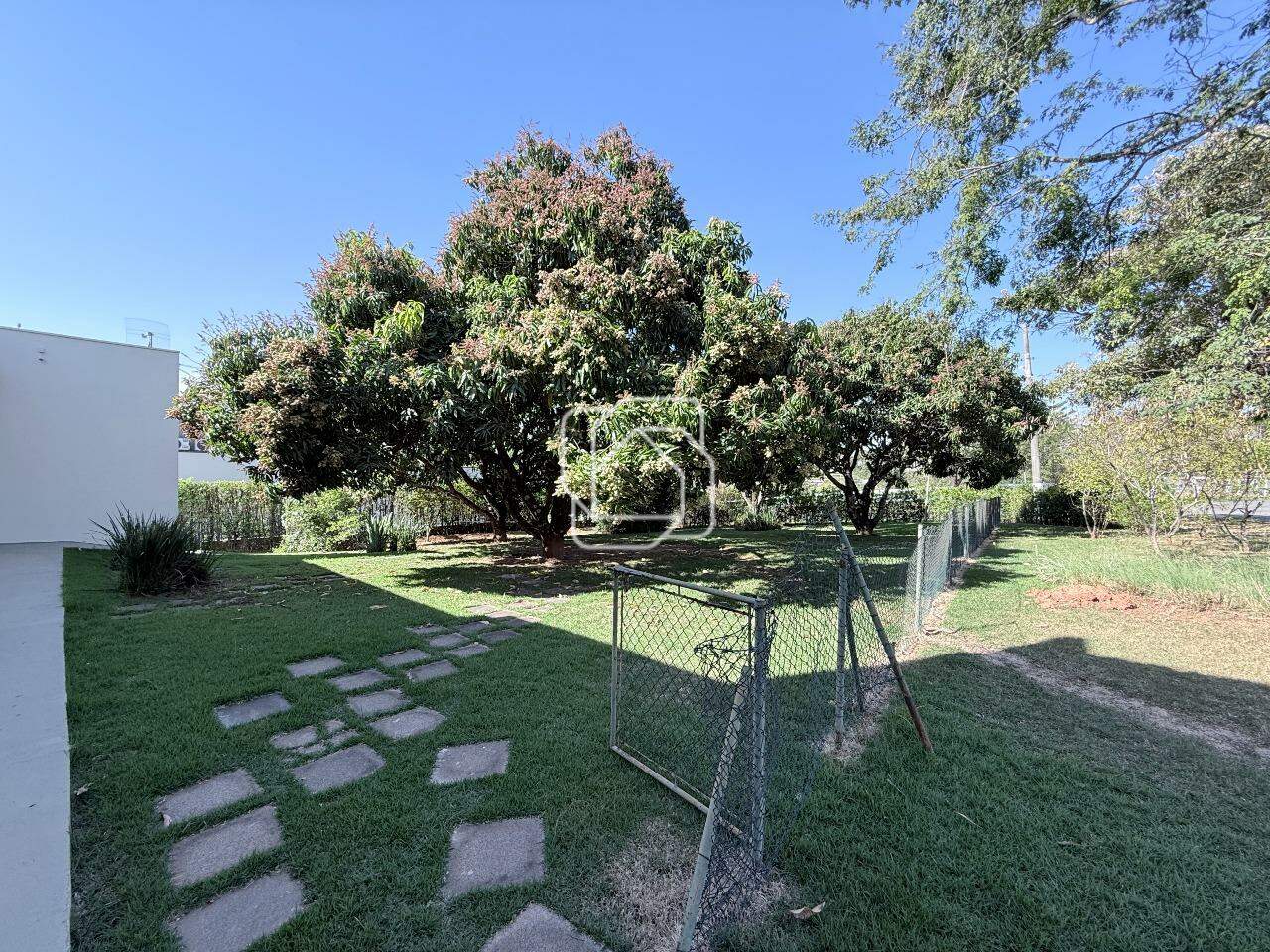 Casa de Condomínio à venda em Salto - SP - Haras Paineiras: Área externa