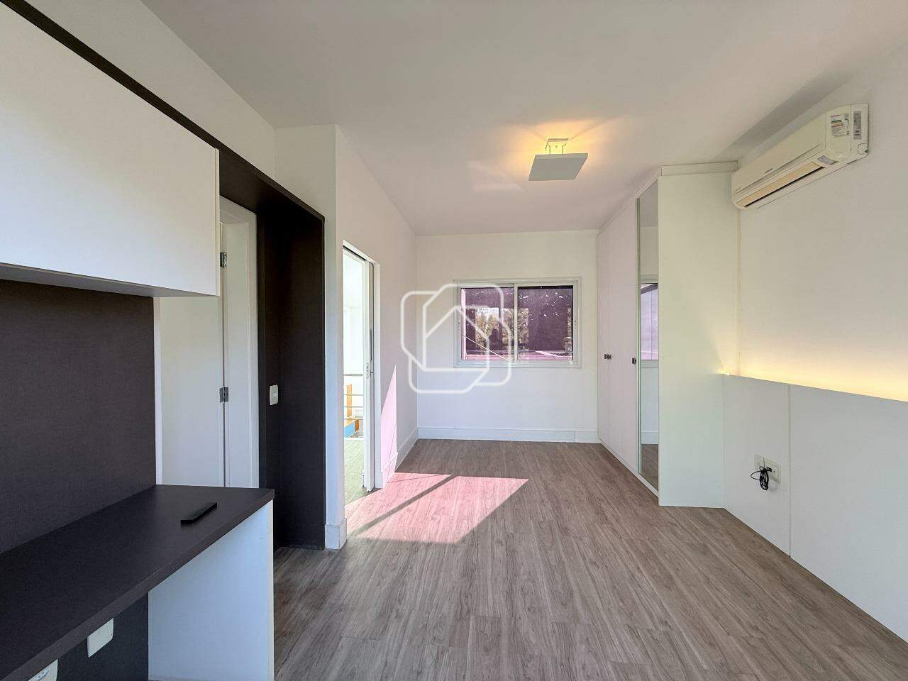 Casa de Condomínio à venda em Salto - SP - Haras Paineiras: Quarto