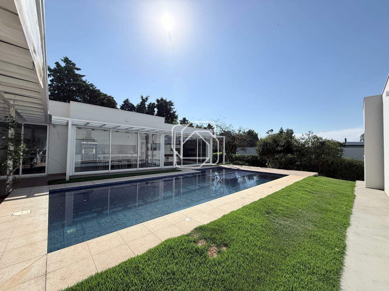 Casa de Condomínio à venda em Salto - SP - Haras Paineiras: Área da piscina