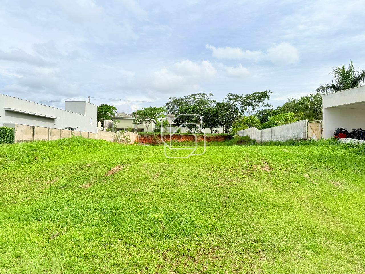 Terreno à venda em Salto - SP - Condomínio Fazenda Palmeiras Imperiais: 