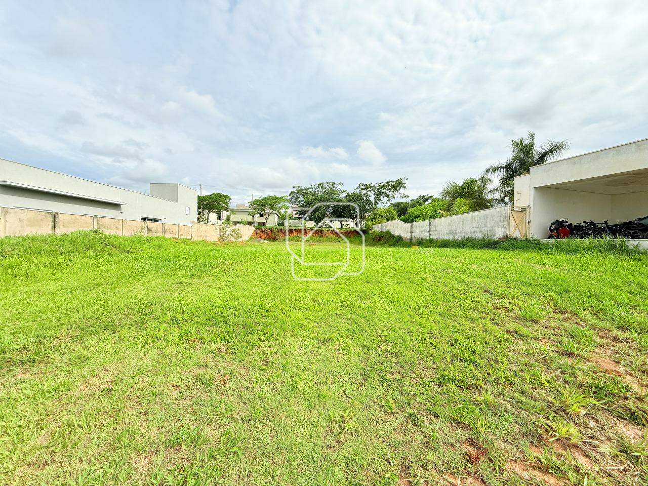 Terreno à venda em Salto - SP - Condomínio Fazenda Palmeiras Imperiais: 