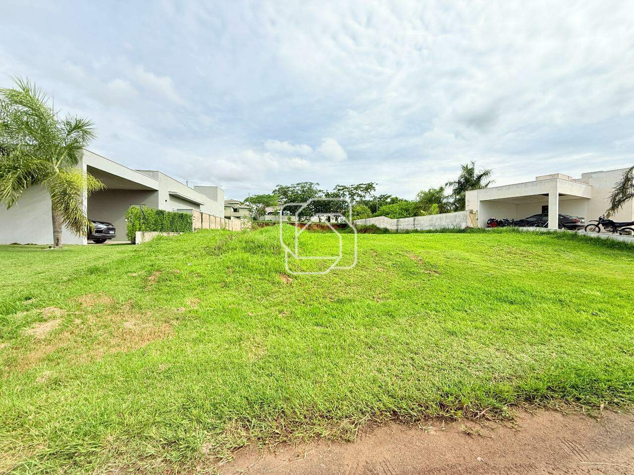 Terreno à venda em Salto - SP - Condomínio Fazenda Palmeiras Imperiais: 