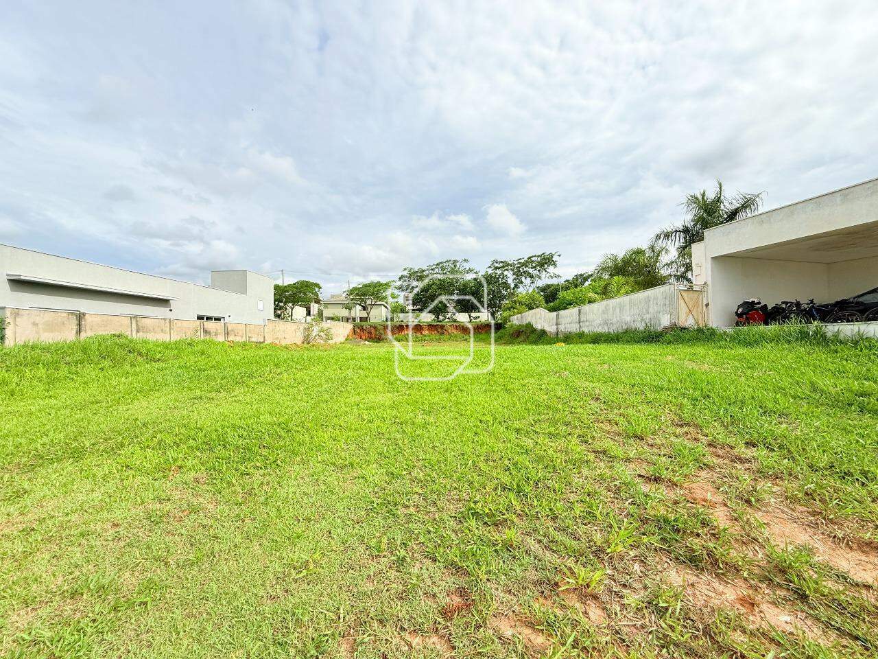 Terreno à venda em Salto - SP - Condomínio Fazenda Palmeiras Imperiais: 