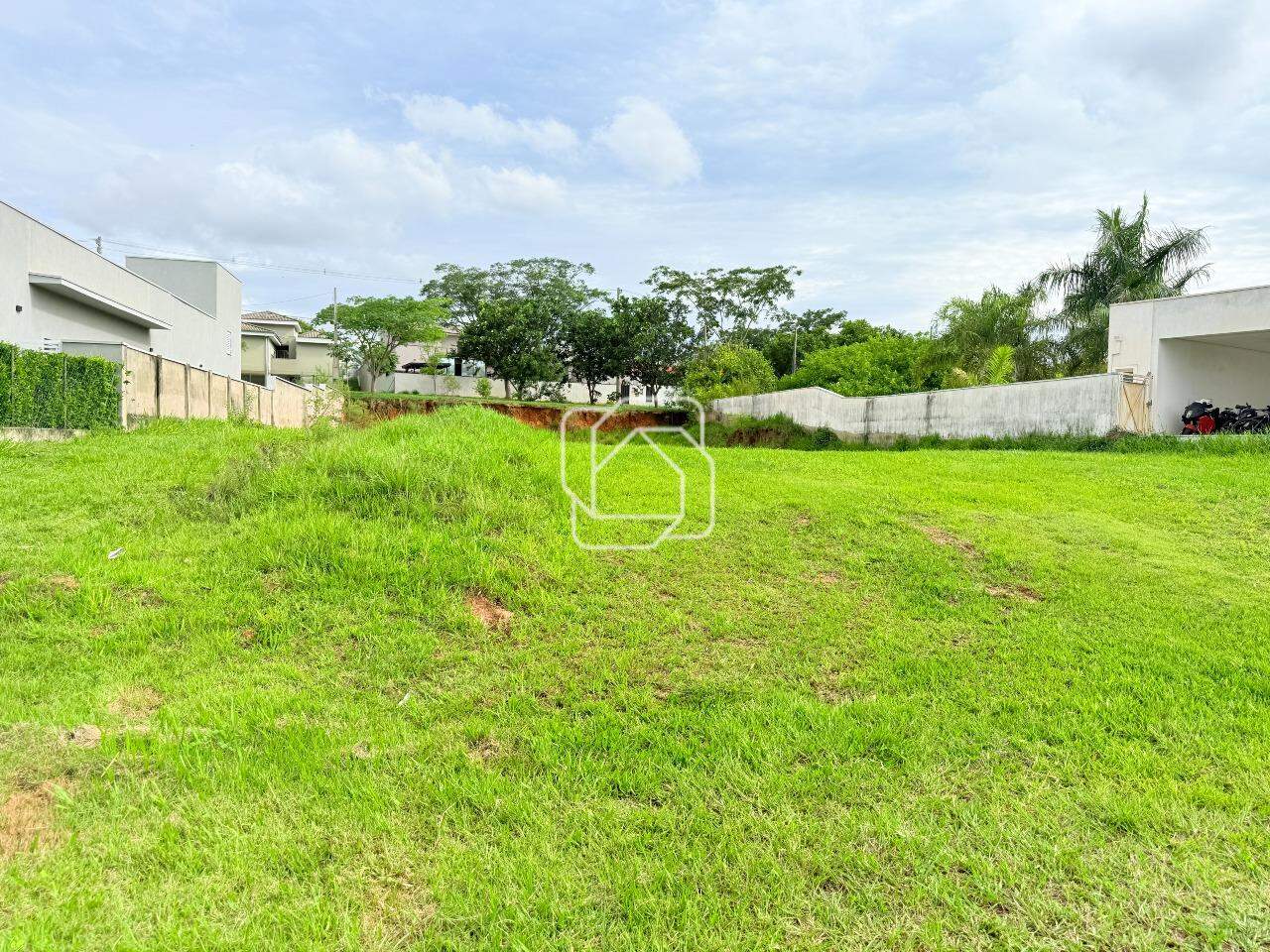 Terreno à venda em Salto - SP - Condomínio Fazenda Palmeiras Imperiais: 