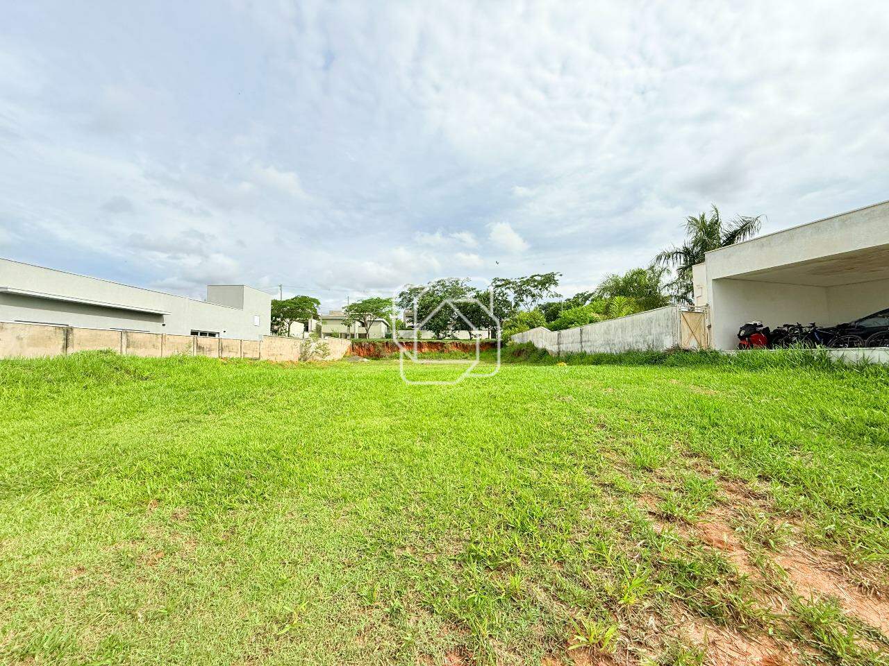 Terreno à venda em Salto - SP - Condomínio Fazenda Palmeiras Imperiais: 